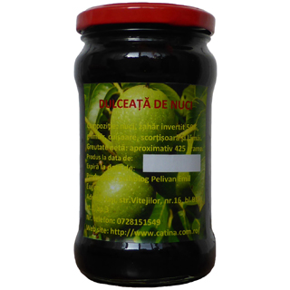 Dulceață de nuci verzi